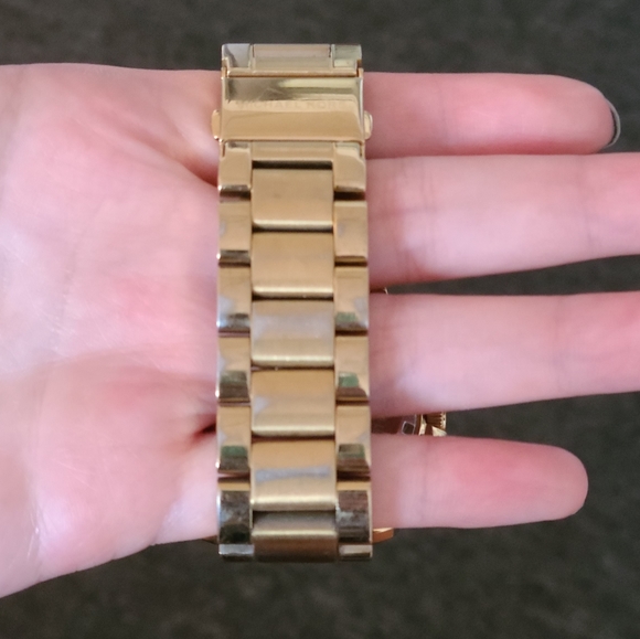 Michael Kors Watch - Picture 3 of 3